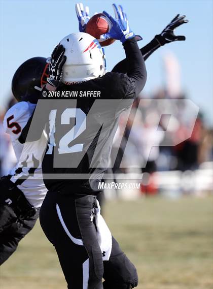 Thumbnail 2 in Hi-Plains vs. Cheyenne Wells (CHSAA 6-man Final) photogallery.