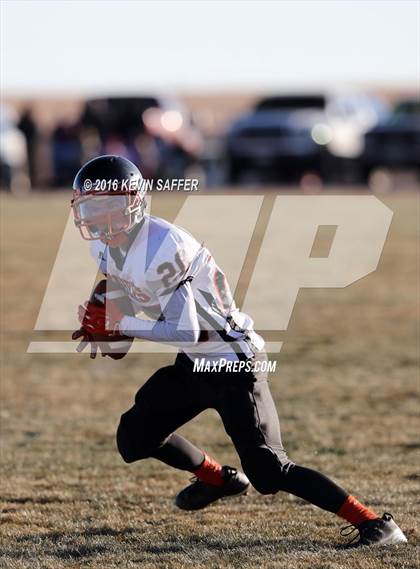 Thumbnail 3 in Hi-Plains vs. Cheyenne Wells (CHSAA 6-man Final) photogallery.