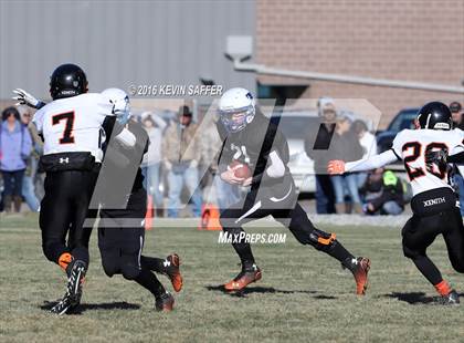 Thumbnail 3 in Hi-Plains vs. Cheyenne Wells (CHSAA 6-man Final) photogallery.