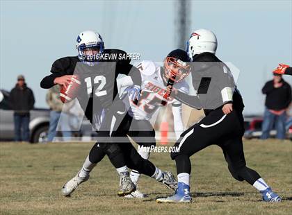 Thumbnail 2 in Hi-Plains vs. Cheyenne Wells (CHSAA 6-man Final) photogallery.