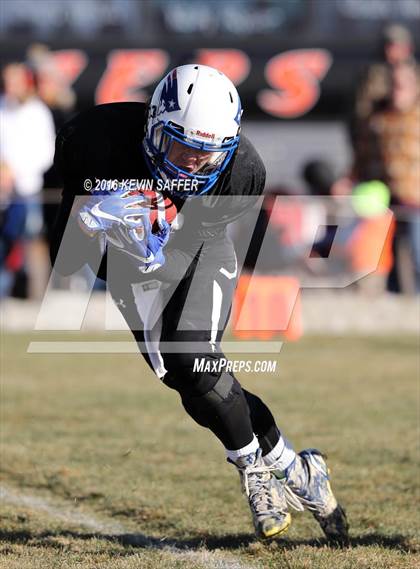 Thumbnail 3 in Hi-Plains vs. Cheyenne Wells (CHSAA 6-man Final) photogallery.