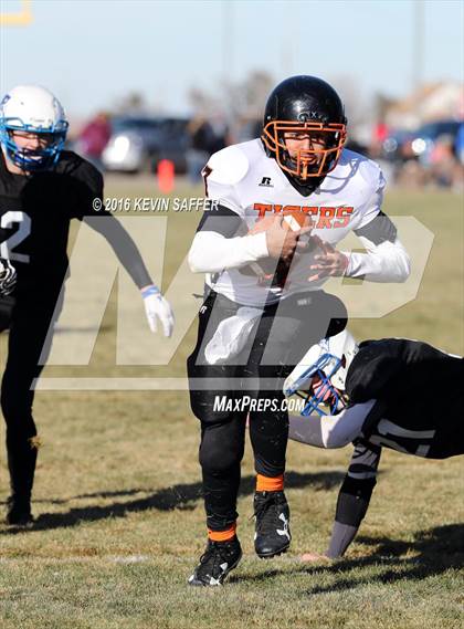 Thumbnail 2 in Hi-Plains vs. Cheyenne Wells (CHSAA 6-man Final) photogallery.