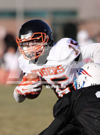 Thumbnail 1 in Hi-Plains vs. Cheyenne Wells (CHSAA 6-man Final) photogallery.