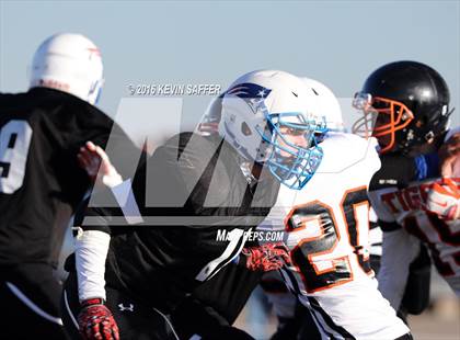 Thumbnail 3 in Hi-Plains vs. Cheyenne Wells (CHSAA 6-man Final) photogallery.