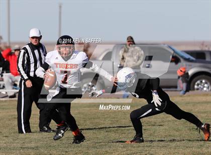 Thumbnail 3 in Hi-Plains vs. Cheyenne Wells (CHSAA 6-man Final) photogallery.