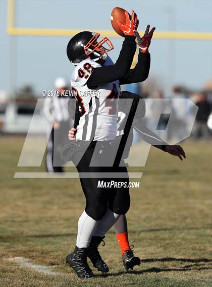 Thumbnail 3 in Hi-Plains vs. Cheyenne Wells (CHSAA 6-man Final) photogallery.