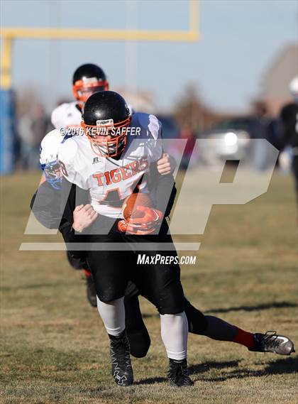 Thumbnail 1 in Hi-Plains vs. Cheyenne Wells (CHSAA 6-man Final) photogallery.