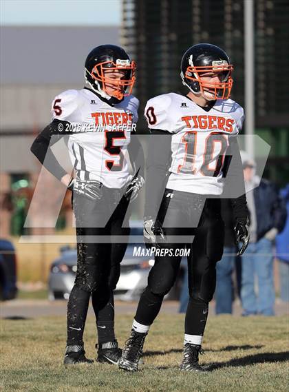 Thumbnail 1 in Hi-Plains vs. Cheyenne Wells (CHSAA 6-man Final) photogallery.