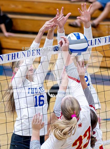 Thumbnail 1 in St. Francis @ Rocklin photogallery.