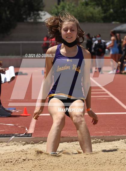 Thumbnail 3 in Pittsburg Relays (Long Jump/Triple Jump) photogallery.