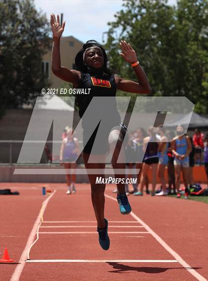 Thumbnail 3 in Pittsburg Relays (Long Jump/Triple Jump) photogallery.