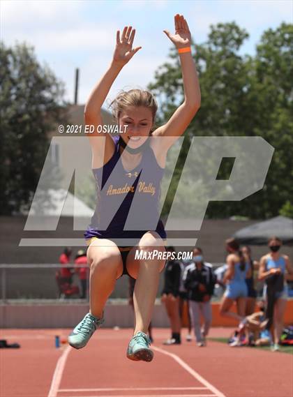 Thumbnail 2 in Pittsburg Relays (Long Jump/Triple Jump) photogallery.