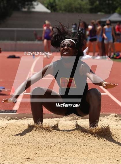 Thumbnail 2 in Pittsburg Relays (Long Jump/Triple Jump) photogallery.