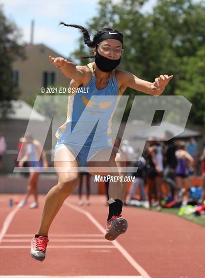 Thumbnail 3 in Pittsburg Relays (Long Jump/Triple Jump) photogallery.