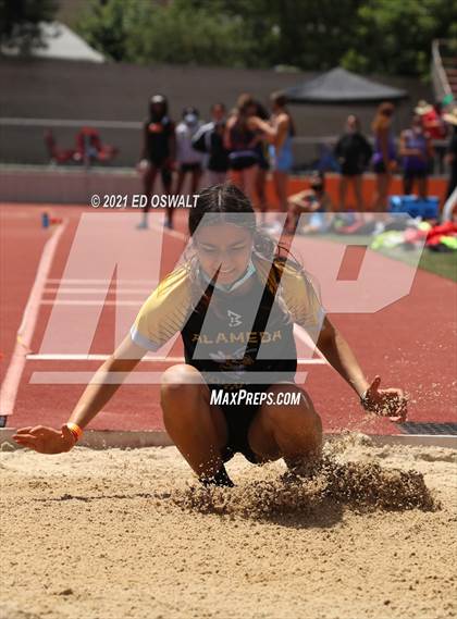 Thumbnail 1 in Pittsburg Relays (Long Jump/Triple Jump) photogallery.