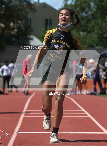 Thumbnail 1 in Pittsburg Relays (Long Jump/Triple Jump) photogallery.