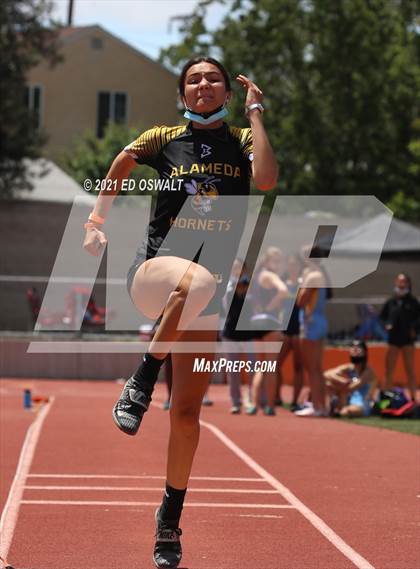 Thumbnail 3 in Pittsburg Relays (Long Jump/Triple Jump) photogallery.
