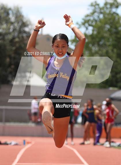 Thumbnail 2 in Pittsburg Relays (Long Jump/Triple Jump) photogallery.