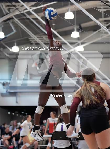 Thumbnail 2 in Waller vs. McMullen County (Legends Invitational) photogallery.