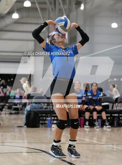 Thumbnail 3 in Waller vs. McMullen County (Legends Invitational) photogallery.