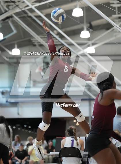 Thumbnail 2 in Waller vs. McMullen County (Legends Invitational) photogallery.