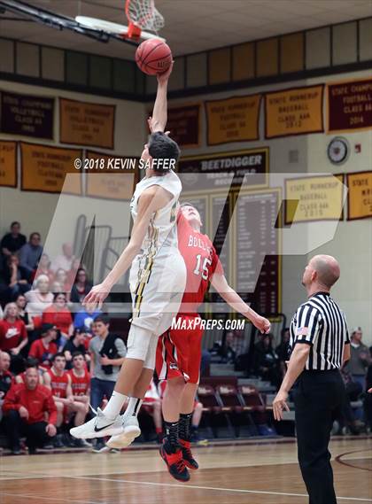 Thumbnail 1 in Peetz vs. Otis (CHSAA 1A Regional Playoff) photogallery.