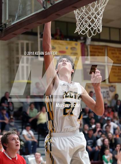Thumbnail 1 in Peetz vs. Otis (CHSAA 1A Regional Playoff) photogallery.