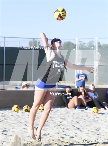 Thumbnail 2 in Estrella Foothills vs. Valley Christian (AIA Division II Pairs Semifinal) photogallery.
