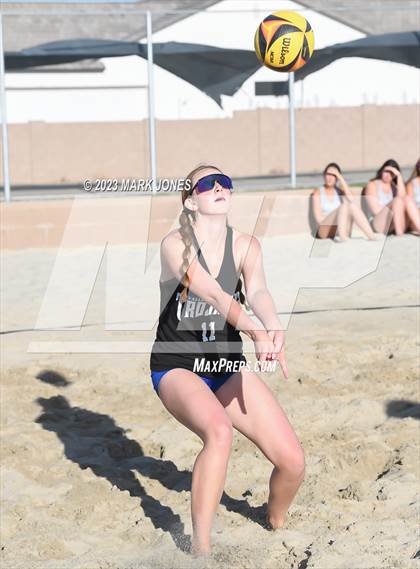 Thumbnail 1 in Estrella Foothills vs. Valley Christian (AIA Division II Pairs Semifinal) photogallery.
