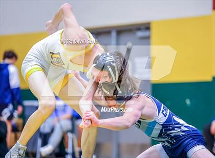 Thumbnail 3 in Widefield vs. Pueblo East photogallery.