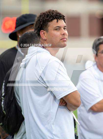 Thumbnail 1 in Cypress Ranch vs Cypress Park photogallery.