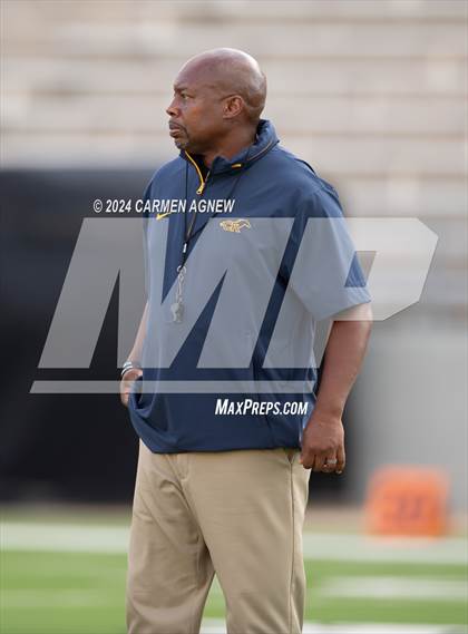 Thumbnail 1 in Cypress Ranch vs Cypress Park photogallery.
