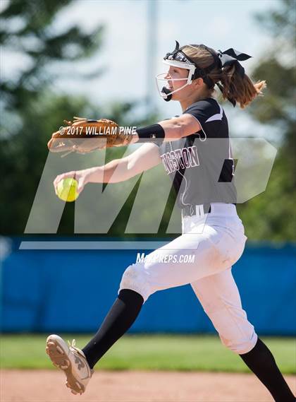 Thumbnail 2 in Yorktown vs. Kingston (NYSPHAA Class AA Regional Semifinal) photogallery.