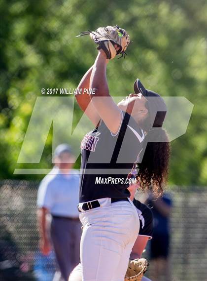 Thumbnail 1 in Yorktown vs. Kingston (NYSPHAA Class AA Regional Semifinal) photogallery.