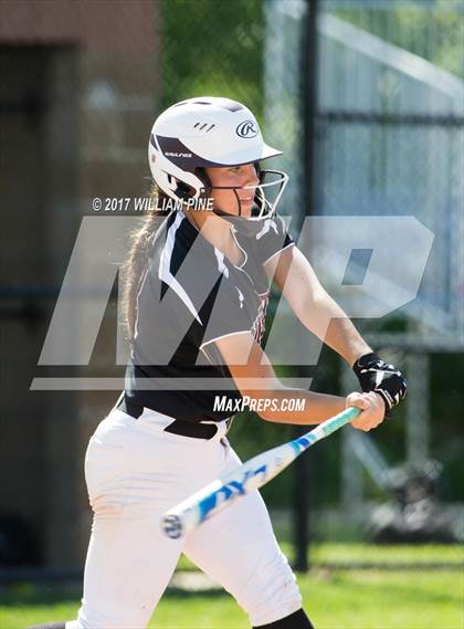 Thumbnail 2 in Yorktown vs. Kingston (NYSPHAA Class AA Regional Semifinal) photogallery.
