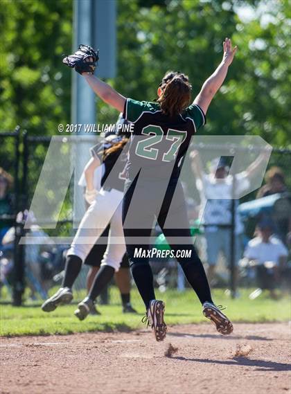 Thumbnail 2 in Yorktown vs. Kingston (NYSPHAA Class AA Regional Semifinal) photogallery.