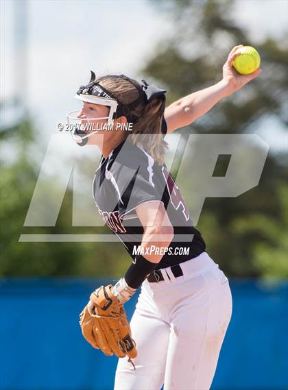 Thumbnail 2 in Yorktown vs. Kingston (NYSPHAA Class AA Regional Semifinal) photogallery.