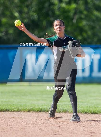 Thumbnail 1 in Yorktown vs. Kingston (NYSPHAA Class AA Regional Semifinal) photogallery.