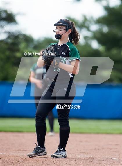 Thumbnail 1 in Yorktown vs. Kingston (NYSPHAA Class AA Regional Semifinal) photogallery.