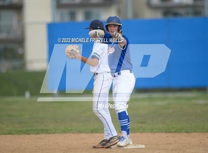 Thumbnail 3 in Clairemont vs Coronado (Lion's Tournament) photogallery.