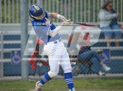 Thumbnail 2 in Clairemont vs Coronado (Lion's Tournament) photogallery.