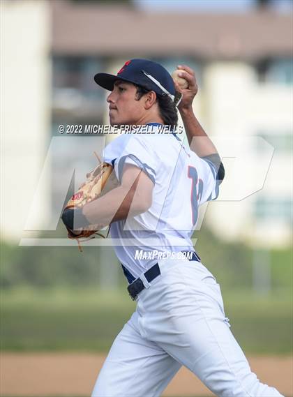 Thumbnail 3 in Clairemont vs Coronado (Lion's Tournament) photogallery.