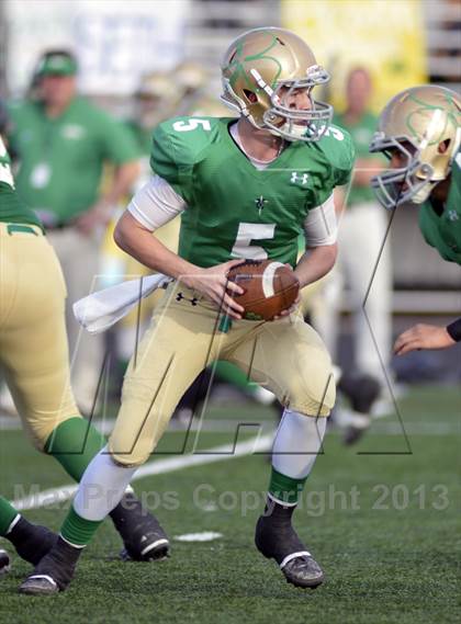 Thumbnail 2 in Yuma Catholic vs. Round Valley (AIA D5 Final) photogallery.