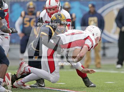 Thumbnail 1 in Farrell vs. Lackawanna Trail (PIAA 1A Championship) photogallery.
