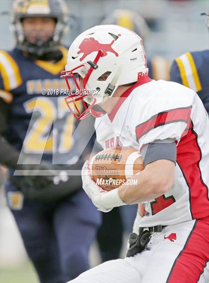 Thumbnail 2 in Farrell vs. Lackawanna Trail (PIAA 1A Championship) photogallery.