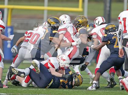 Thumbnail 2 in Farrell vs. Lackawanna Trail (PIAA 1A Championship) photogallery.