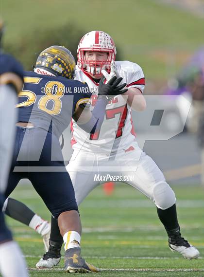 Thumbnail 2 in Farrell vs. Lackawanna Trail (PIAA 1A Championship) photogallery.