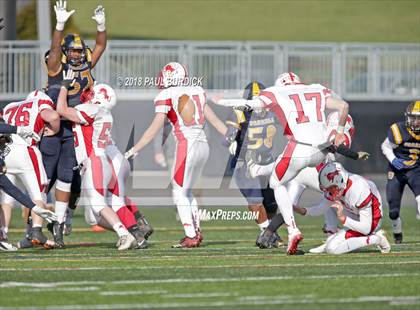 Thumbnail 1 in Farrell vs. Lackawanna Trail (PIAA 1A Championship) photogallery.