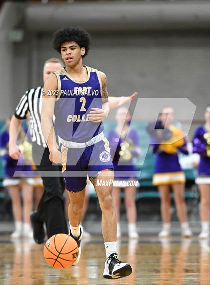 Thumbnail 3 in Fort Collins vs. Fossil Ridge (CHSAA 6A Great 8) photogallery.