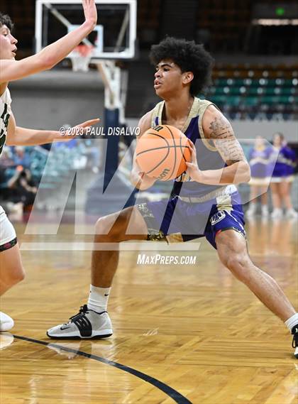 Thumbnail 2 in Fort Collins vs. Fossil Ridge (CHSAA 6A Great 8) photogallery.